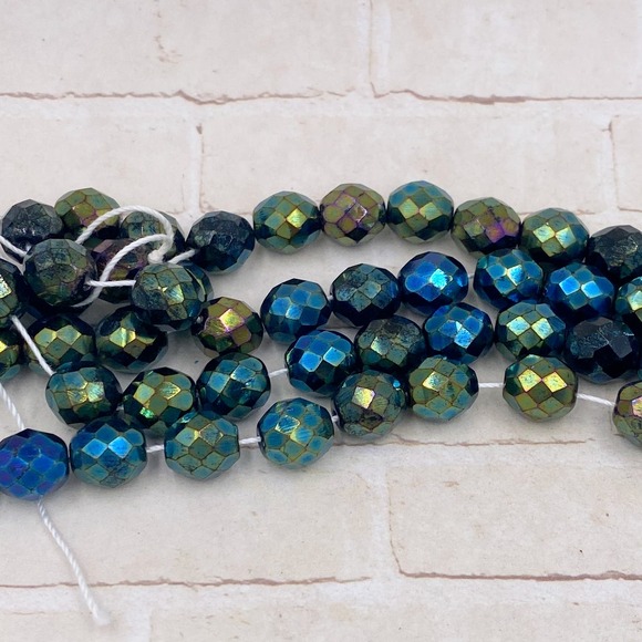 Green Iris Firepolished Czech Glass 10mm Round Bead Strand Jewelry Making - Picture 1 of 2